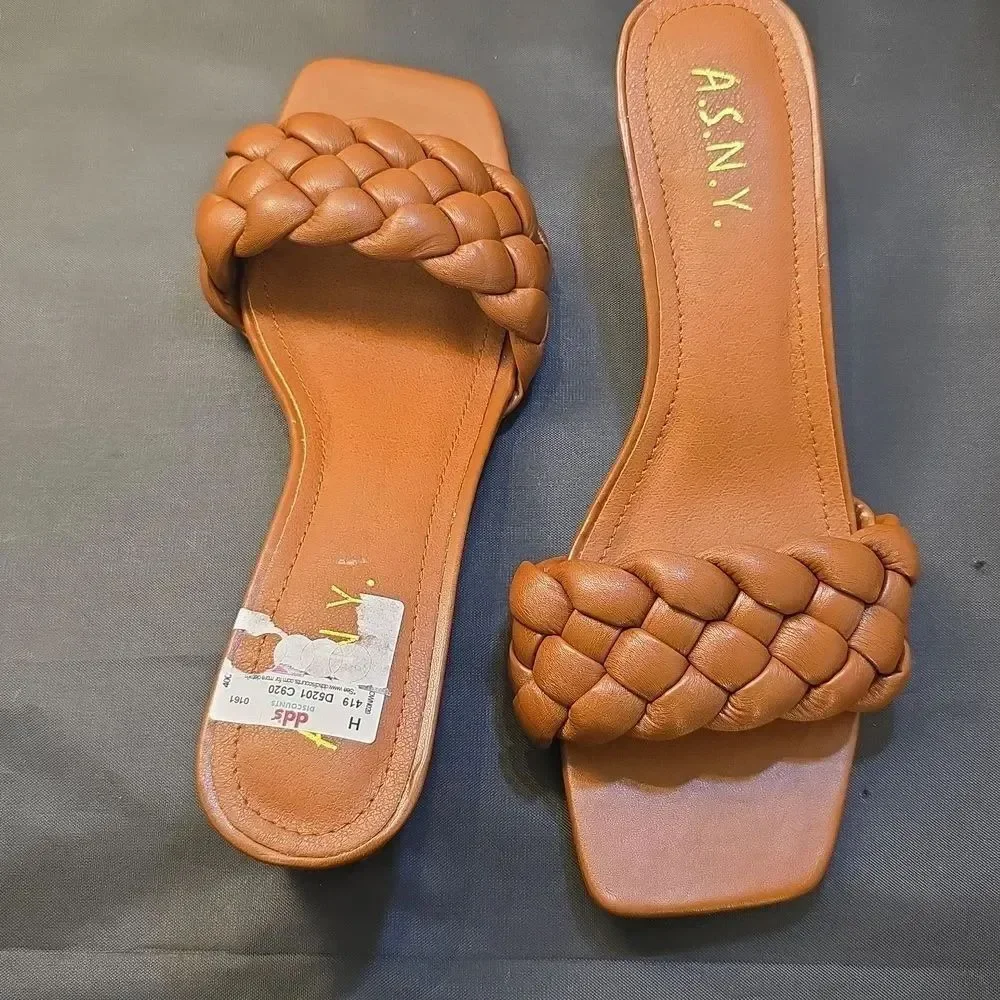 BRAND NEW A.S.N.Y WOMEN'S BRAIDED LOW BLOCK HEEL SANDALS